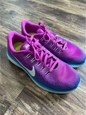 Nike Free RN Distance Womens 8 Purple Blue Running Shoes 827116-501 Sneakers
